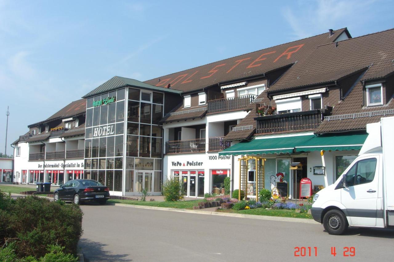 Zur Linde Hotel Ostrau  Exterior photo